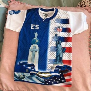 El Salvador jersey and shorts set 12M (size 1)